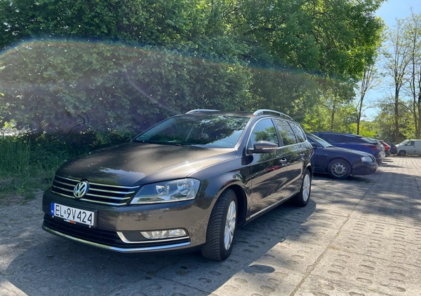 Volkswagen Passat cena 36400 przebieg: 234400, rok produkcji 2014 z Łódź małe 326